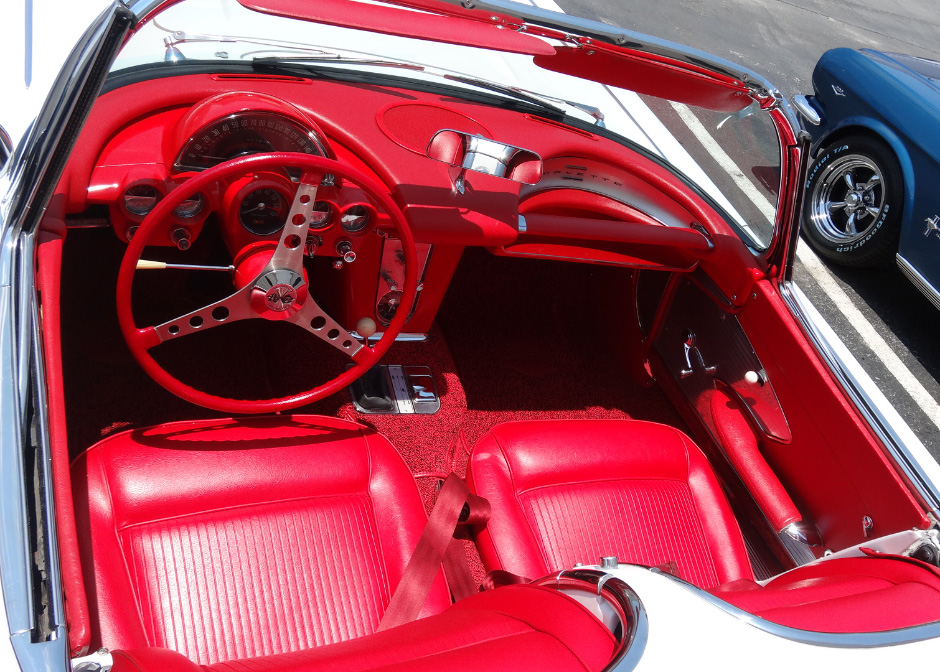 corvette_c1_1961_petrol_garage_6.jpg