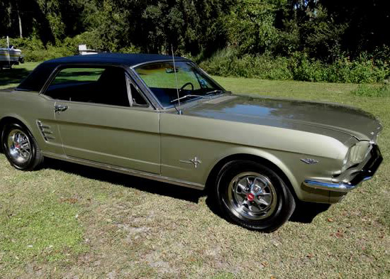 ford_mustang_1966_coupe_green_petrol_garage_2.jpg
