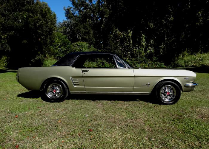 ford_mustang_1966_coupe_green_petrol_garage_3.jpg
