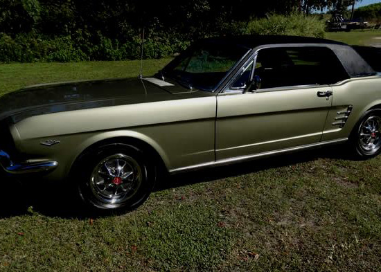 ford_mustang_1966_coupe_green_petrol_garage_8.jpg